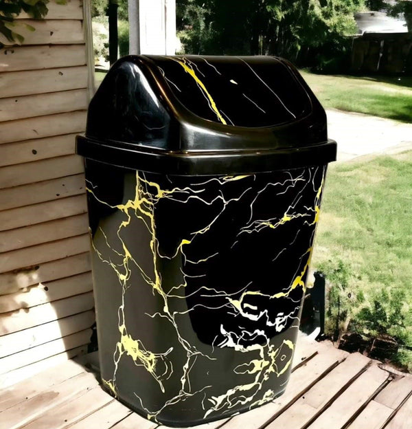 China Dustbin With Lid